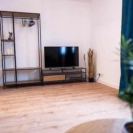 Klassen Apartments! Stadtnahes Ferienhaus* Mit Terrasse In Aulendorf * Fuer 6-8 Personen Buitenkant foto