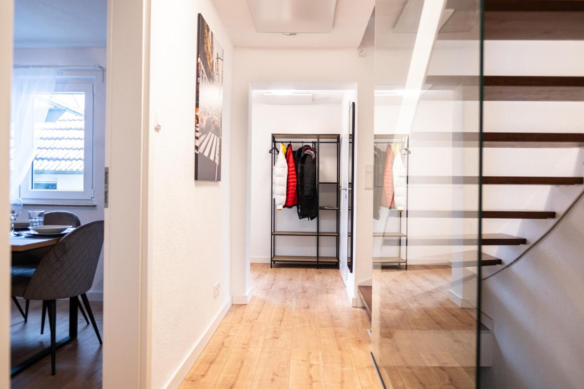 Klassen Apartments! Stadtnahes Ferienhaus* Mit Terrasse In Aulendorf * Fuer 6-8 Personen Buitenkant foto